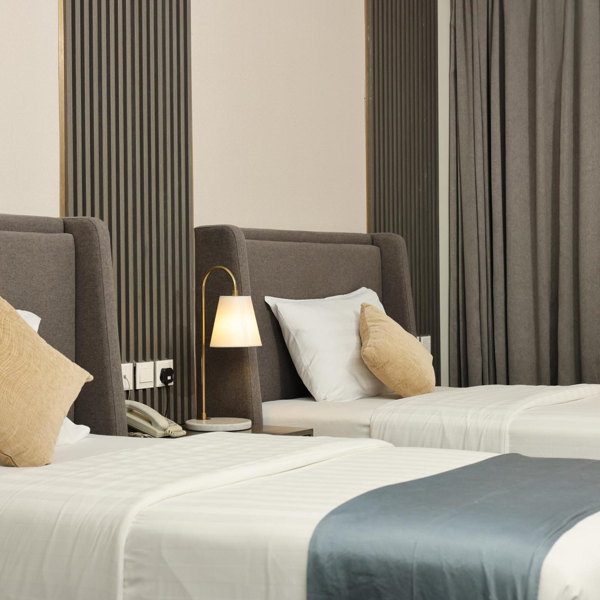 Lily Hotel Suite Hofuf Экстерьер фото